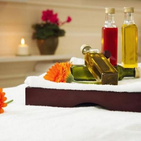 فندق ويلنيس هوتل سبارك مالاتسكي المظهر الخارجي الصورة